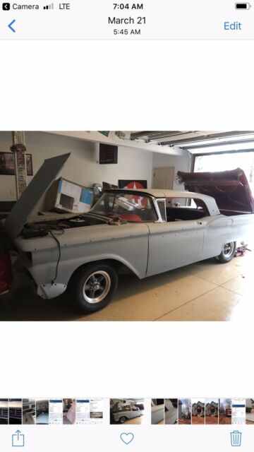 Ford Galaxie Skyliner 1959 image number 16