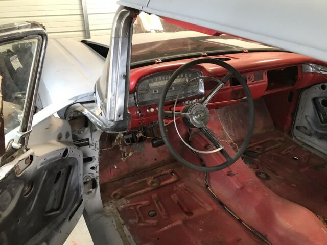 Ford Galaxie Skyliner 1959 image number 9