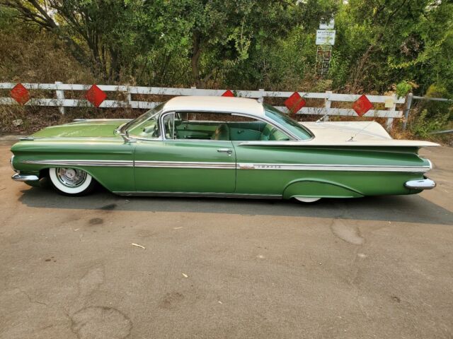 Chevrolet Impala 1959 image number 9