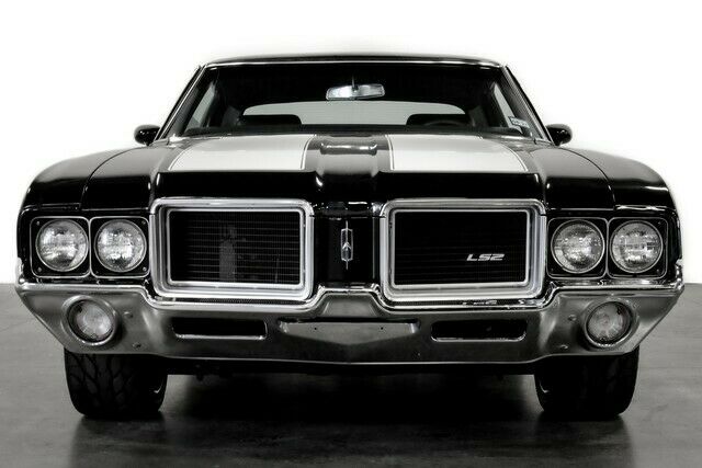Oldsmobile Cutlass 1972 image number 2