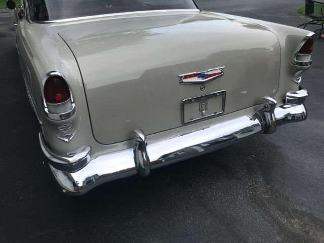 Chevrolet Bel Air/150/210 1955 image number 21