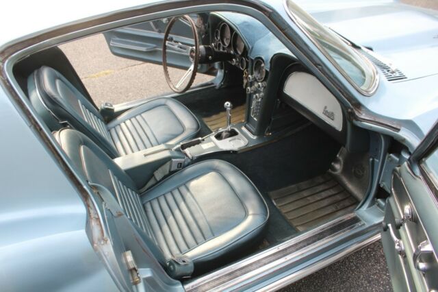 Chevrolet Corvette 1967 image number 32