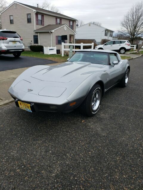 Chevrolet Corvette 1978 image number 1