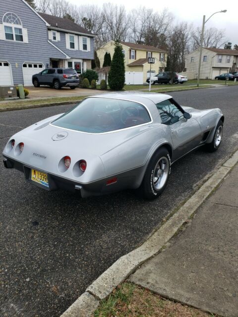 Chevrolet Corvette 1978 image number 27