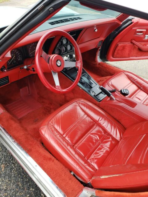 Chevrolet Corvette 1978 image number 31