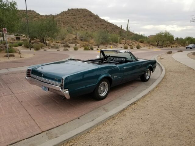 Oldsmobile Cutlass 1966 image number 10