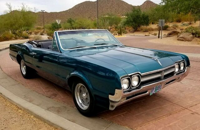 Oldsmobile Cutlass 1966 image number 19