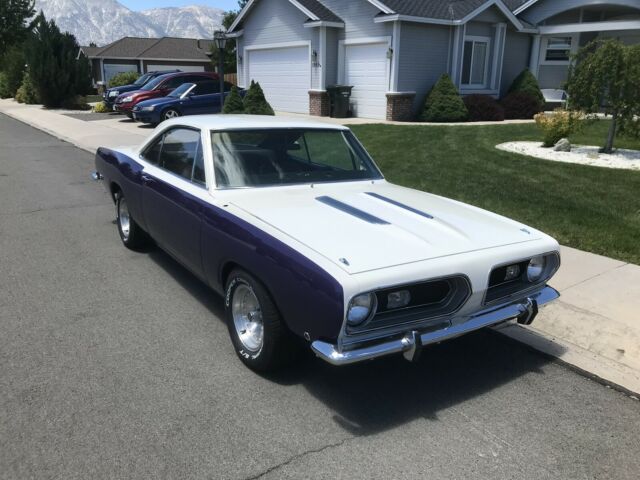Plymouth Barracuda 1968 image number 2