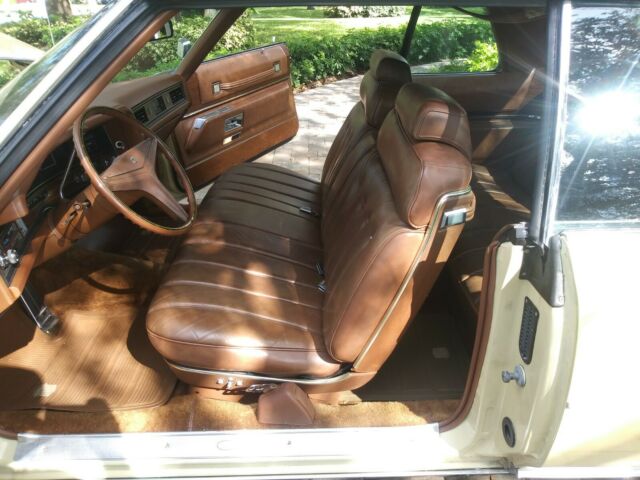 Cadillac Coupe DeVille 1973 image number 5