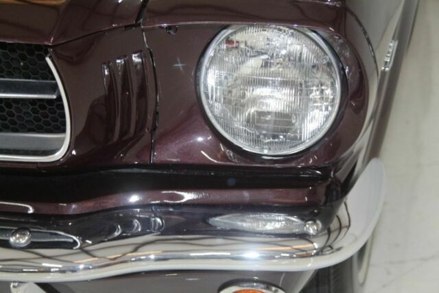 Ford Mustang 1965 image number 29