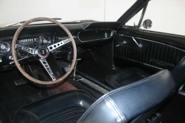 Ford Mustang 1965 image number 43