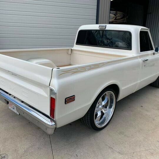 GMC 1500 1970 image number 11