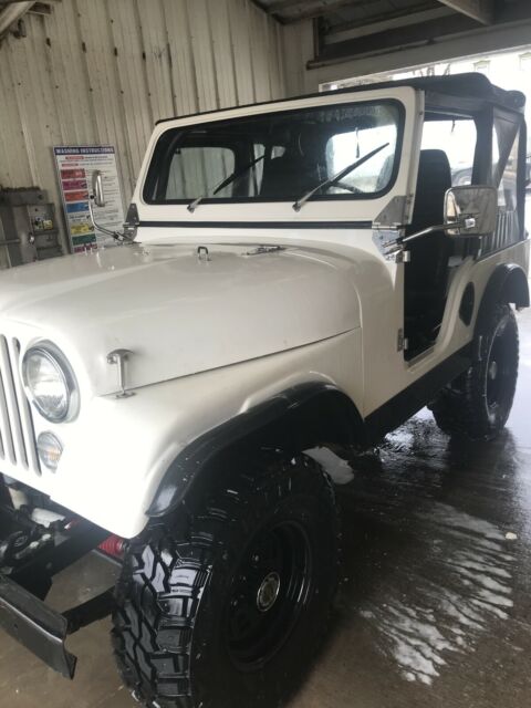 Willys CJ-5 1969 image number 3