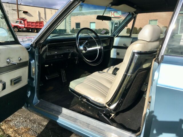 Chrysler 300 Series 1967 image number 17