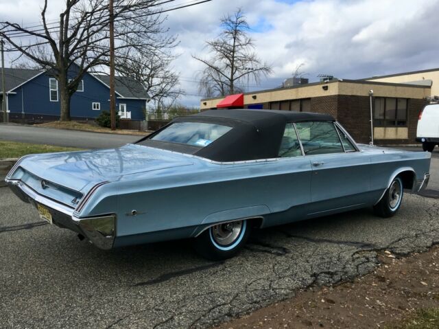 Chrysler 300 Series 1967 image number 18