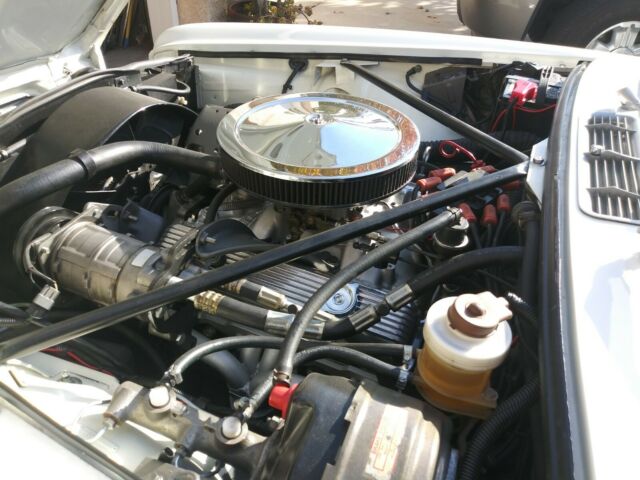 Jaguar XJ6 1973 image number 21