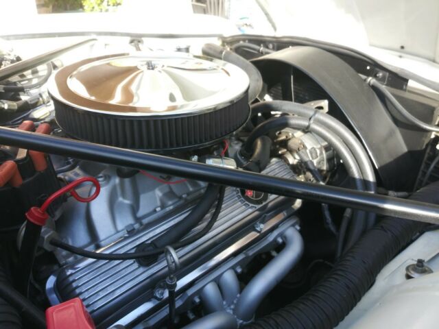 Jaguar XJ6 1973 image number 22