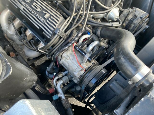 Ford Ranchero 1961 image number 9