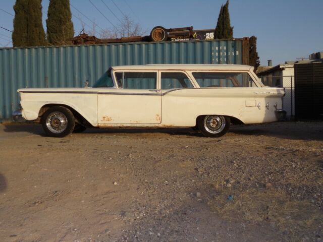 Ford Fairlane 1959 image number 1