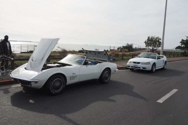 Chevrolet Corvette 1969 image number 31