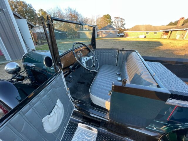 Ford Model A 1928 image number 11