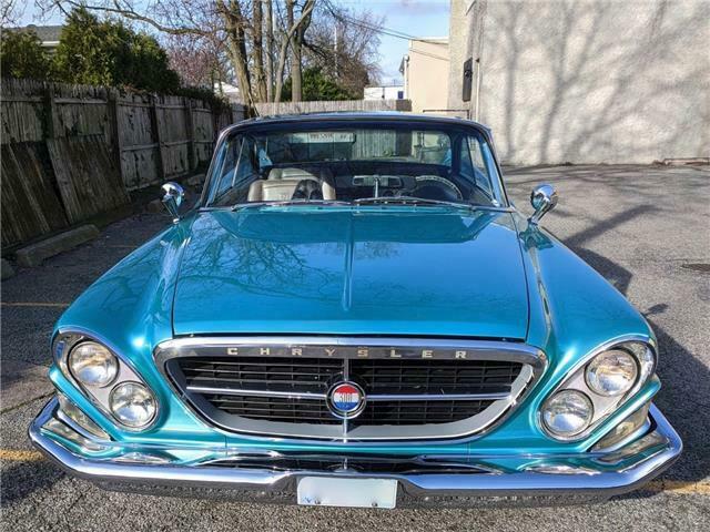 Chrysler 300 Series 1961 image number 38
