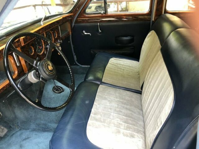 Jaguar Mark I 1957 image number 12