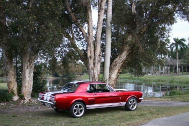 Ford Mustang 1965 image number 10
