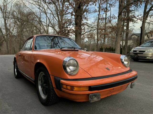 Porsche 911 1975 image number 1