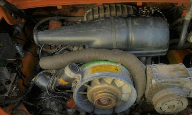 Porsche 911 1975 image number 16