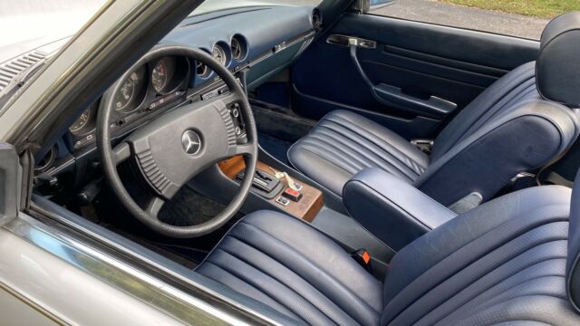 Mercedes-Benz 450SL 1976 image number 25