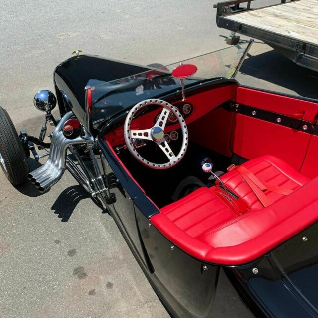 Ford Roadster Highboy 1927 image number 32