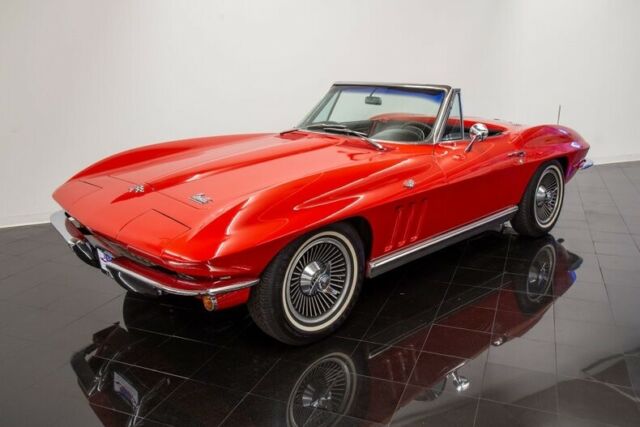 Chevrolet Corvette 1966 image number 1