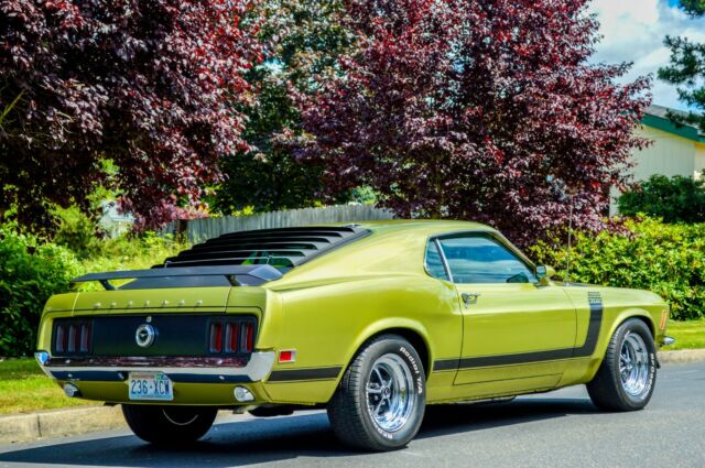 Ford Mustang 1970 image number 2