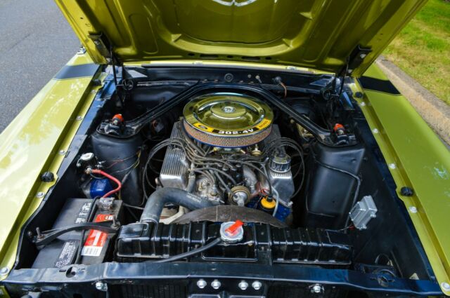 Ford Mustang 1970 image number 29