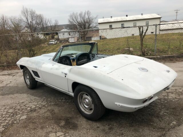 Chevrolet Corvette 1967 image number 1