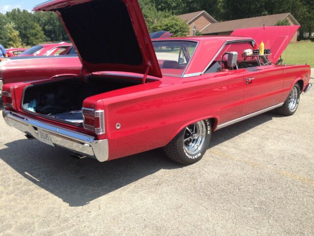 Plymouth GTX 1967 image number 2