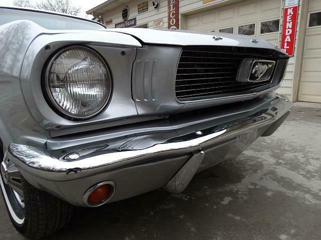 Ford Mustang 1966 image number 19