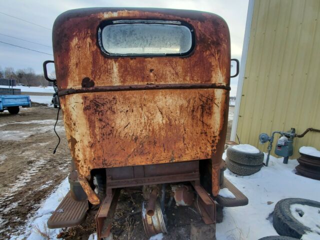 Chevrolet Chevy 1946 image number 14