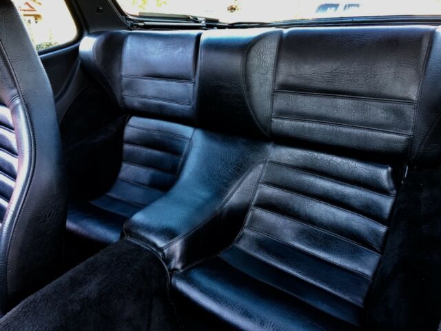 Porsche 924 1978 image number 10