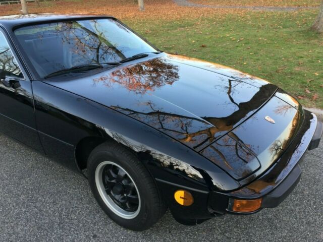 Porsche 924 1978 image number 23