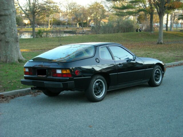 Porsche 924 1978 image number 31