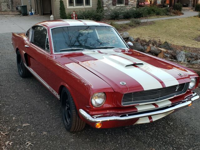 Ford Mustang 1966 image number 27