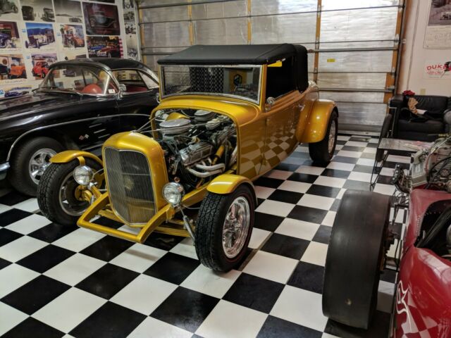 Ford Cabriolet 1932 image number 1