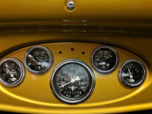 Ford Cabriolet 1932 image number 16