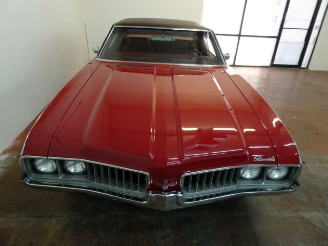 Oldsmobile Cutlass 1969 image number 10