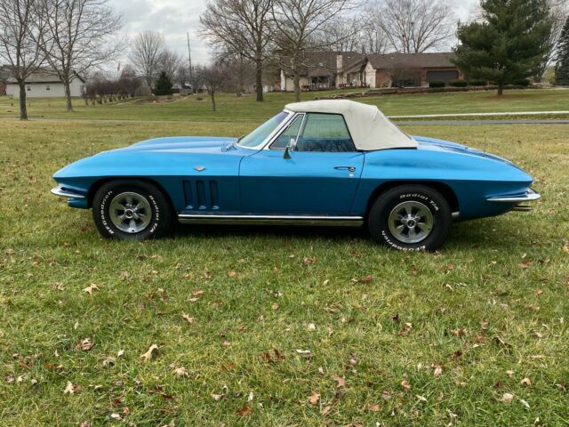 Chevrolet Corvette 1965 image number 2