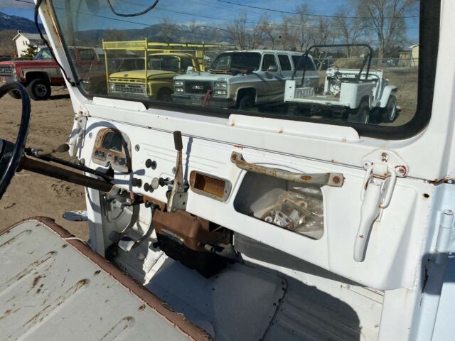 Toyota Land Cruiser FJ40 1966 image number 13