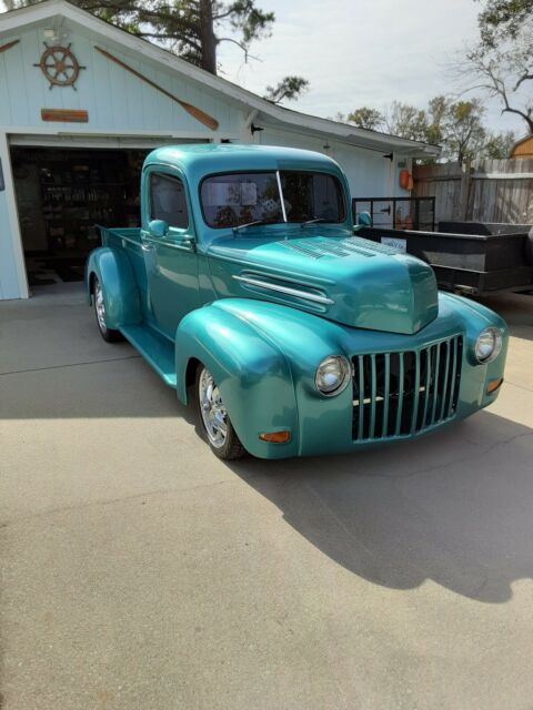 Ford Pickup 1945 image number 1