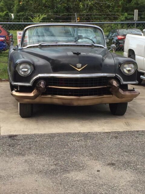 Cadillac Series 62 1955 image number 2